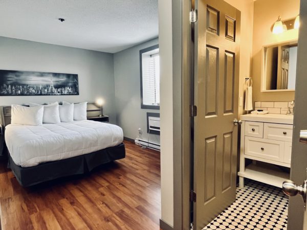 Nouveau room, queen sized bed, updated bathroom, Art Deco accents